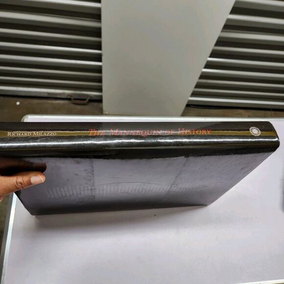 Rare! The Mannequin of History: Art After Fabrications of Critique and Culture - Picture 8 of 10